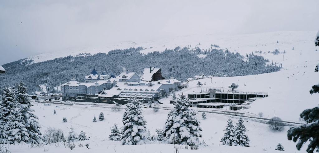 moutain_ski_5_U.jpg